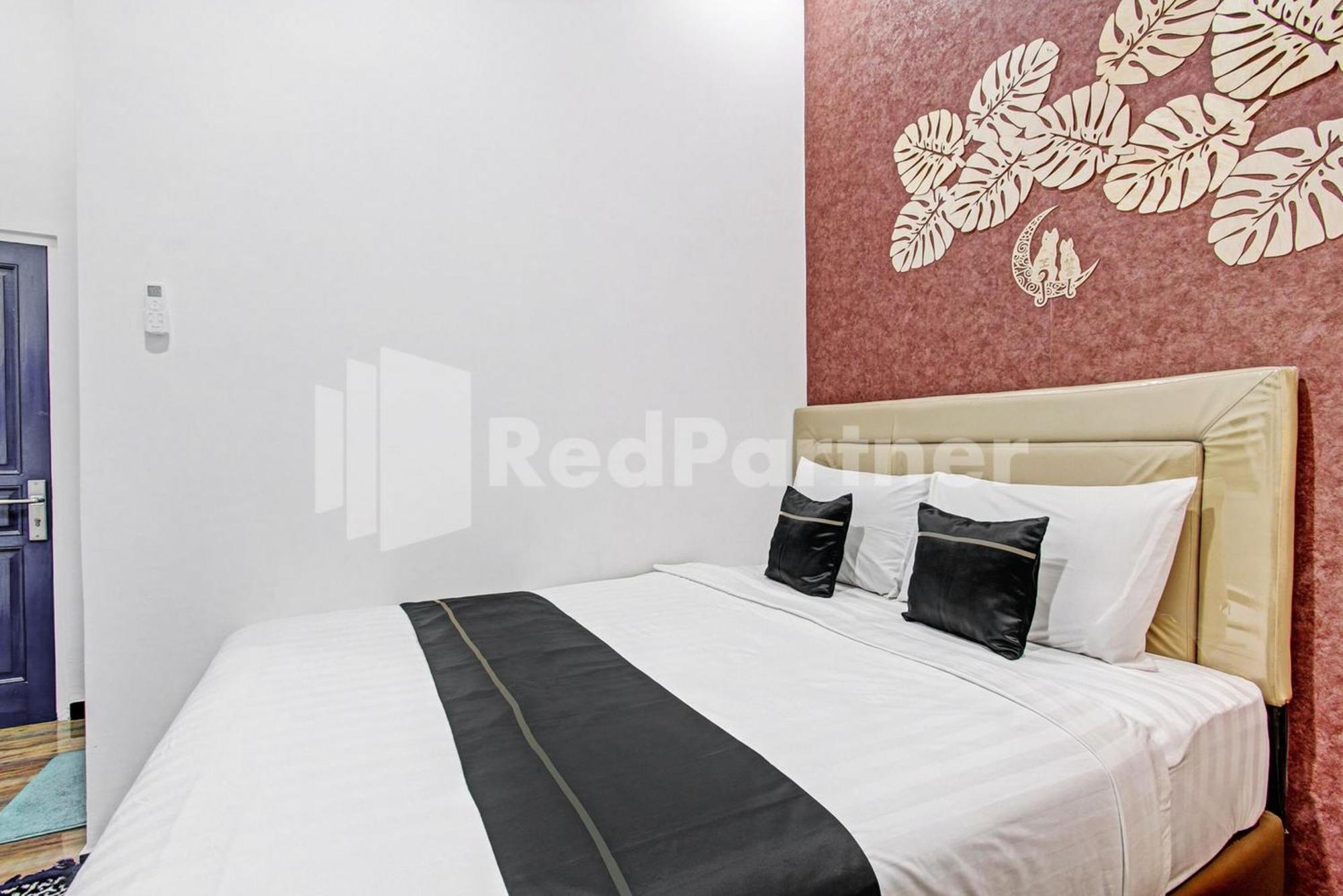 House N Coffee 55 Temanggung Redpartner Hotel Kültér fotó