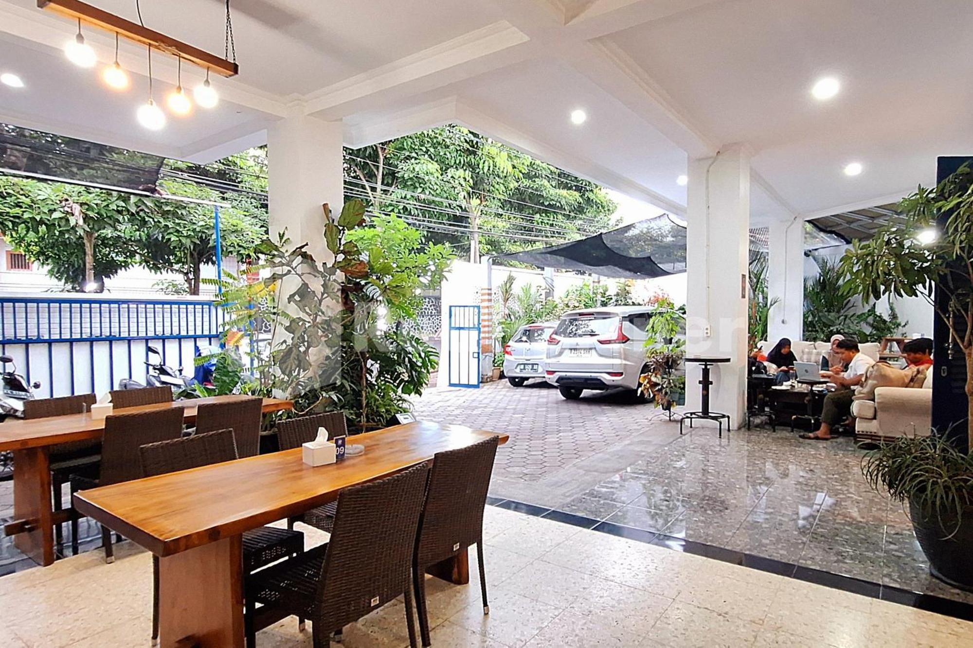 House N Coffee 55 Temanggung Redpartner Hotel Kültér fotó